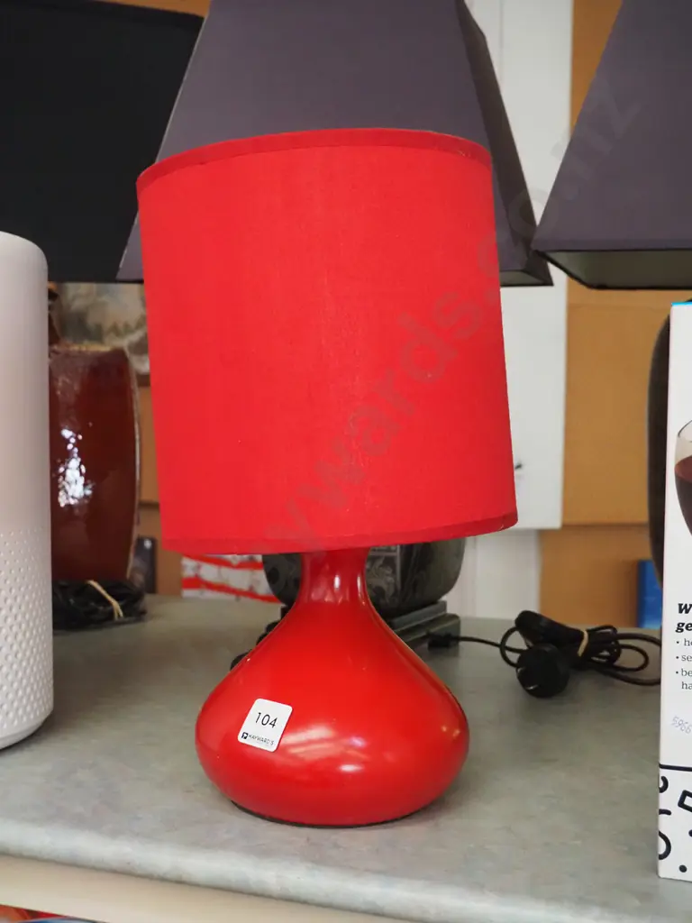 red ceramic based table lamp H-350 Image 1++