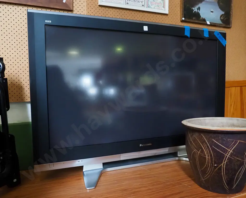 Panasonic Viera 50" plasma TV Image 1++