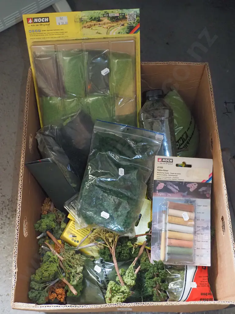 box; model railway layout; grasses, trees etc Image 1++