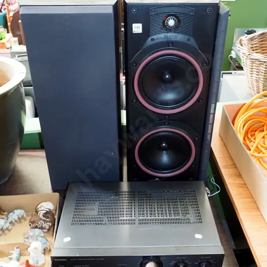 Technics SU-VX500 amp and a pair of B+W DM320 speakers
