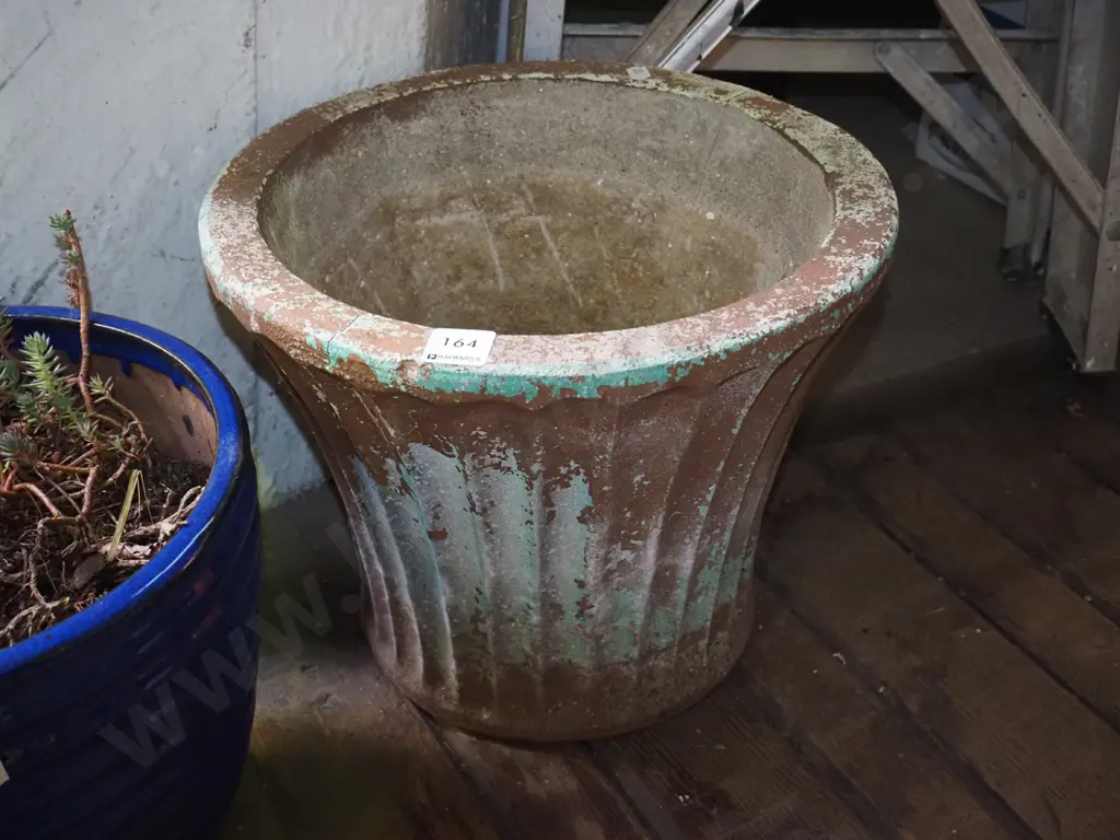 concrete garden planter H-260 Image 1++