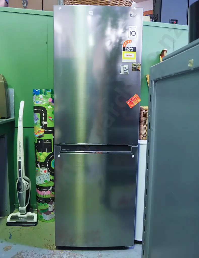 LG anodised fridge/freezer - excellent condition H-1720 W-600 D-670 Image 1++