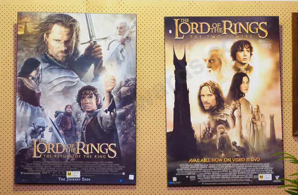 2x Lord of The Rings poster prints on board - blue dots Image 1++