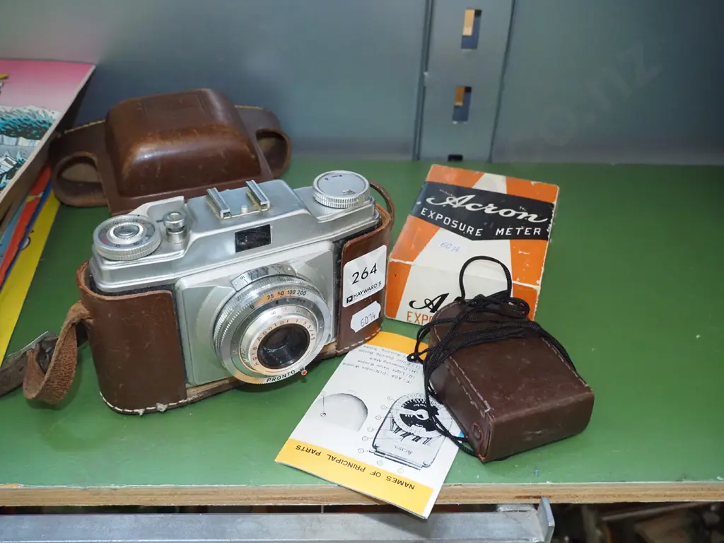 Pronto vintage 35mm camera and flash Image 1++