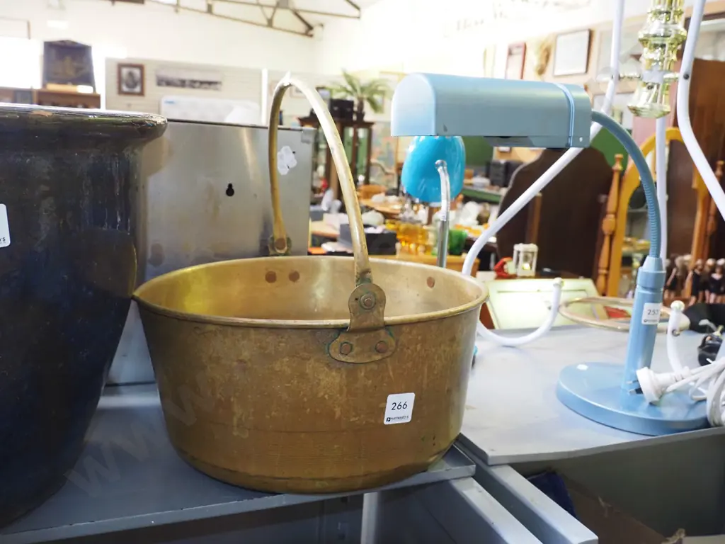 brass jam pan Image 1++