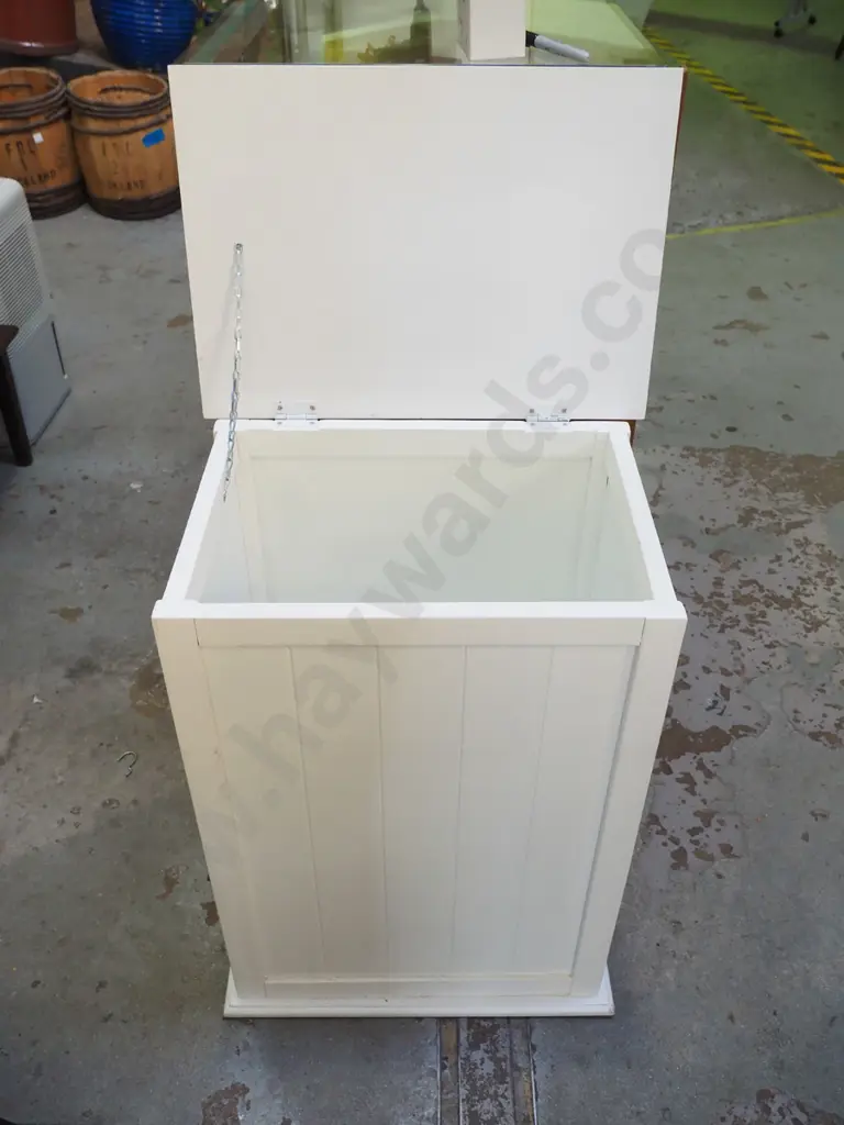 white painted mdf laundry hamper H-650 W-500 D-360 Image 1++