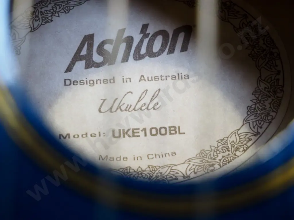 Ashton ukelele Image 1++