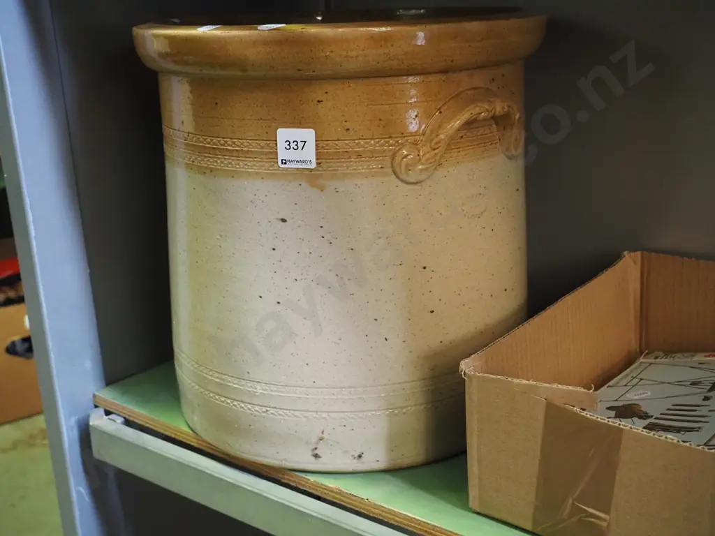 glazed crock - no lid H-310 Image 1++
