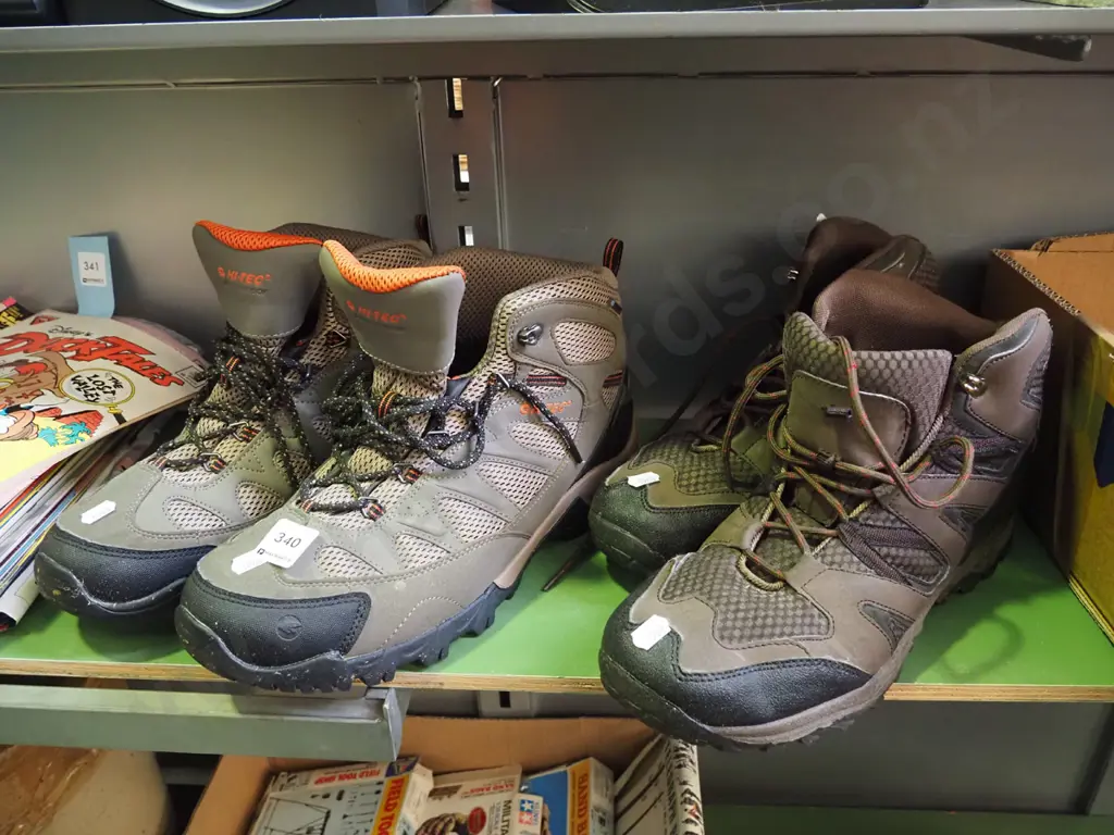 2x pairs of UK size 11 tramping boots Image 1++