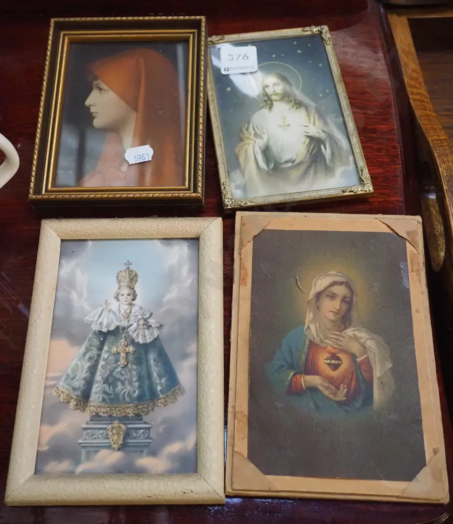 4x small framed religious prints Image 1++