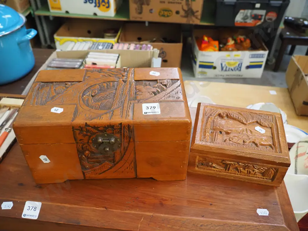 2x carved camphorwood chests H-130 Image 1++