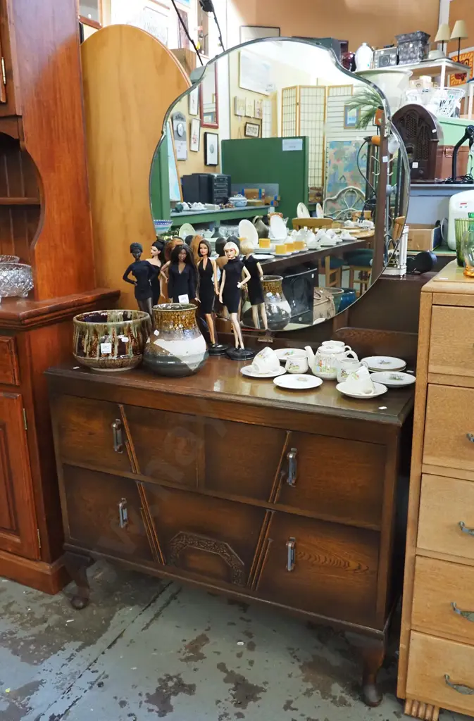 deco 3 drawer mirror back dresser H-1550 W-955 D-420 Image 1++