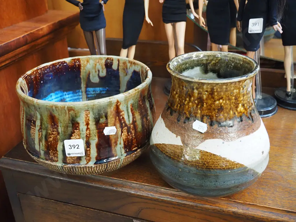 Toadware studio pottery bowl in vase Image 1++