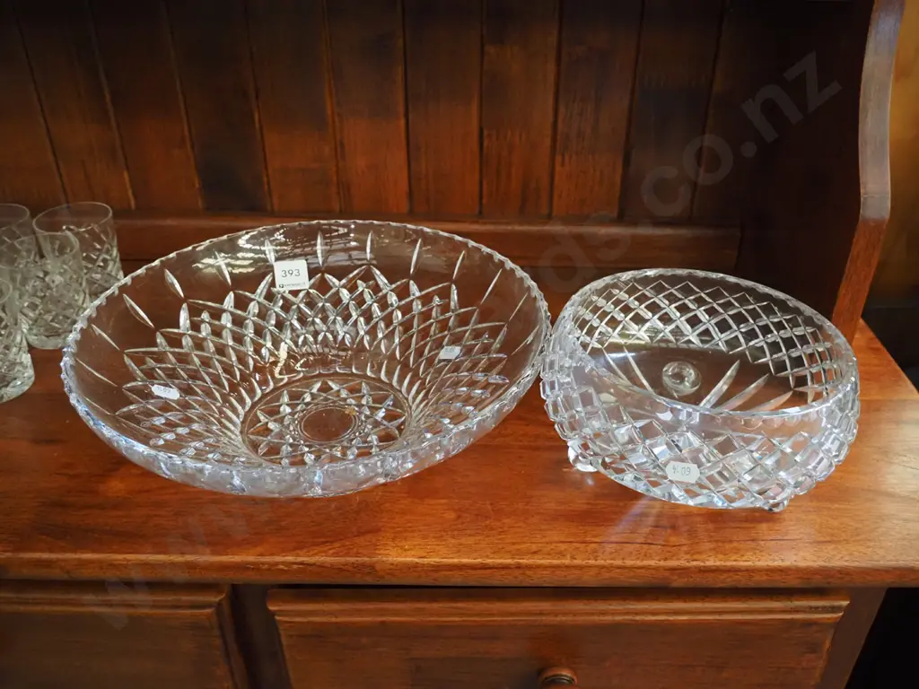 2x cut crystal bowls Image 1++