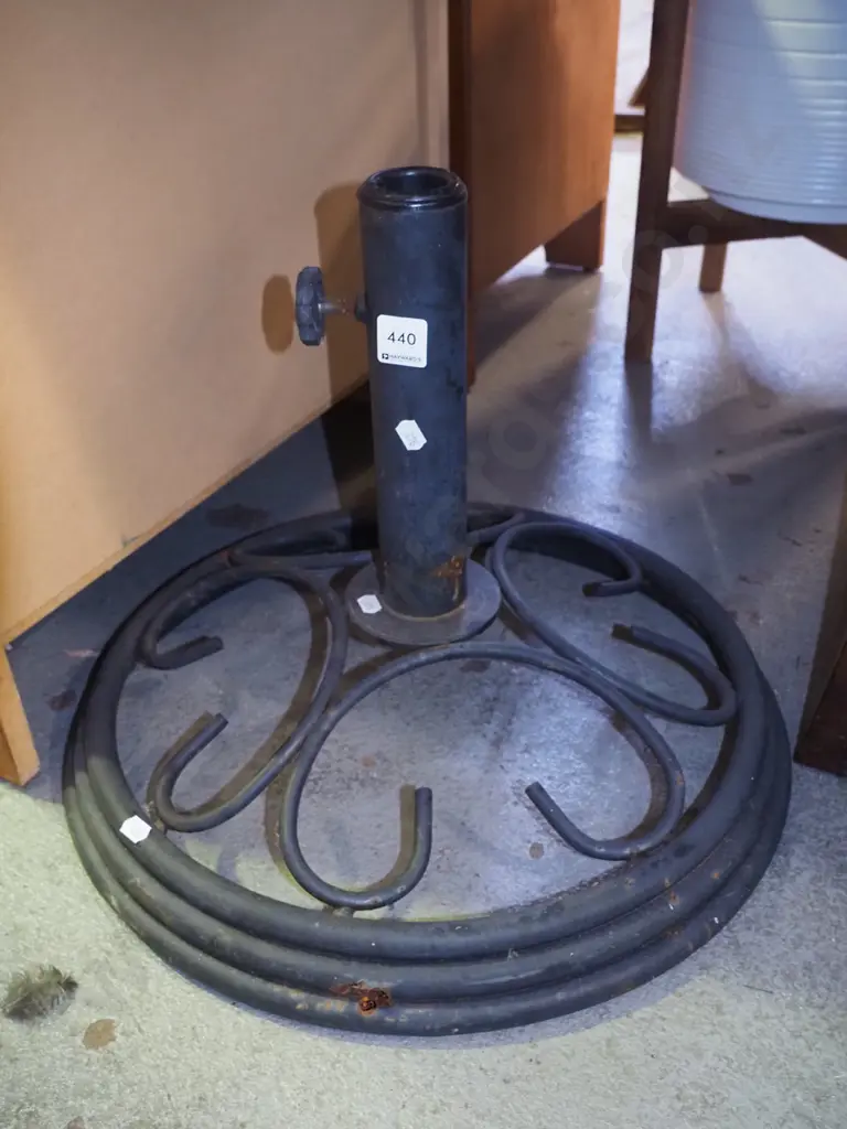 metal sun umbrella stand Image 1++
