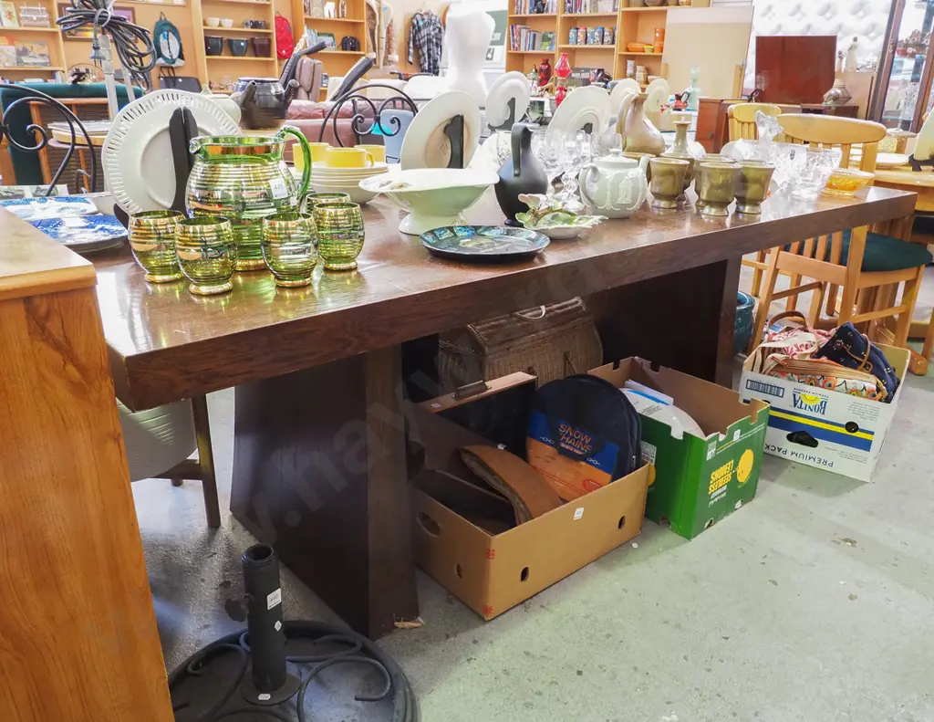 large modern dark stained oak dining table H-740 W-1050 D-2100 Image 1++