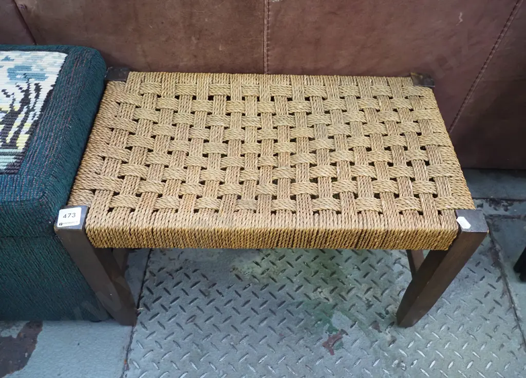 seagrass stool Image 1++