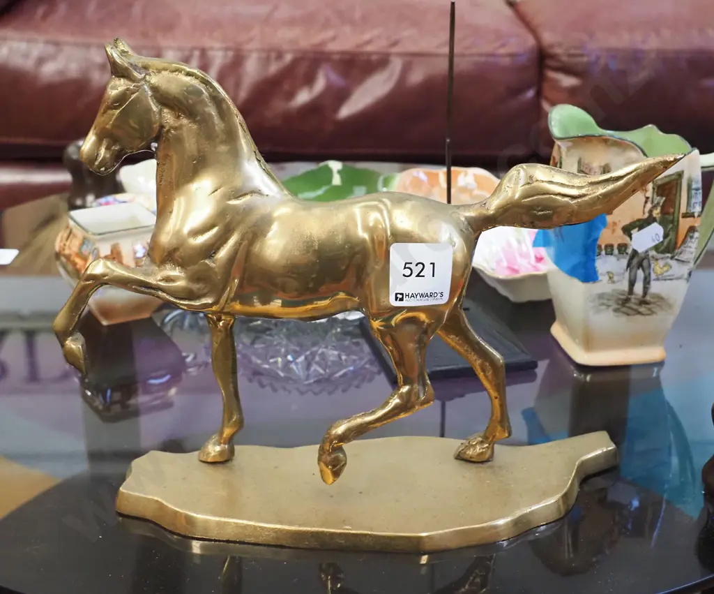 brass horse figurine H-200 Image 1++