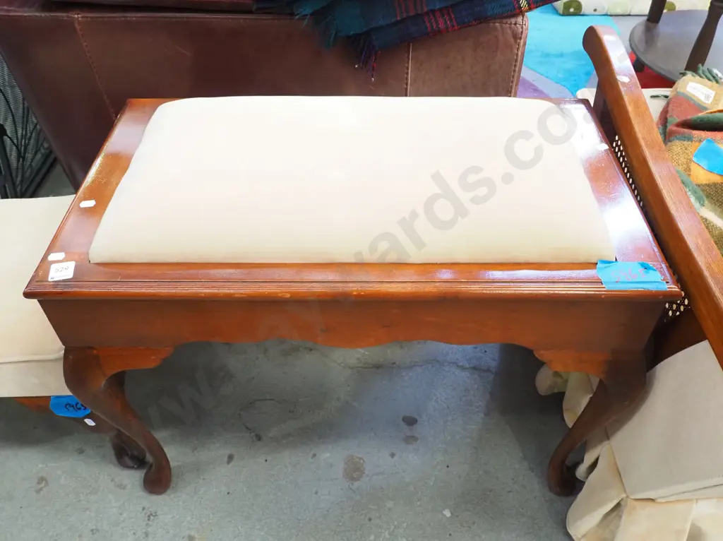 cab leg mahogany piano stool Image 1++
