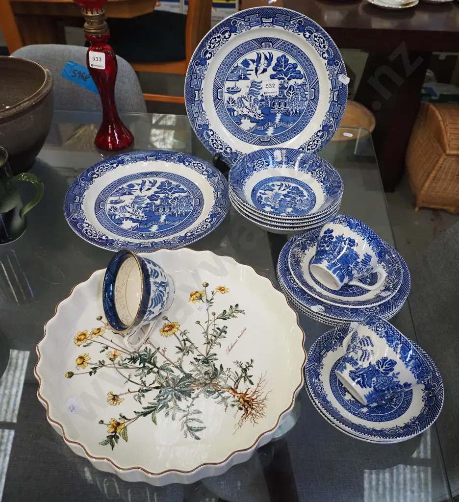 willow pattern plates, bowls, cup, Villeroy & Boch quiche dish Image 1++