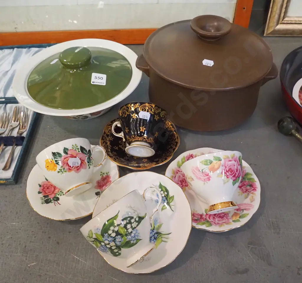 lidded vege, Temuka casserole, 4x cups and saucers Image 1++
