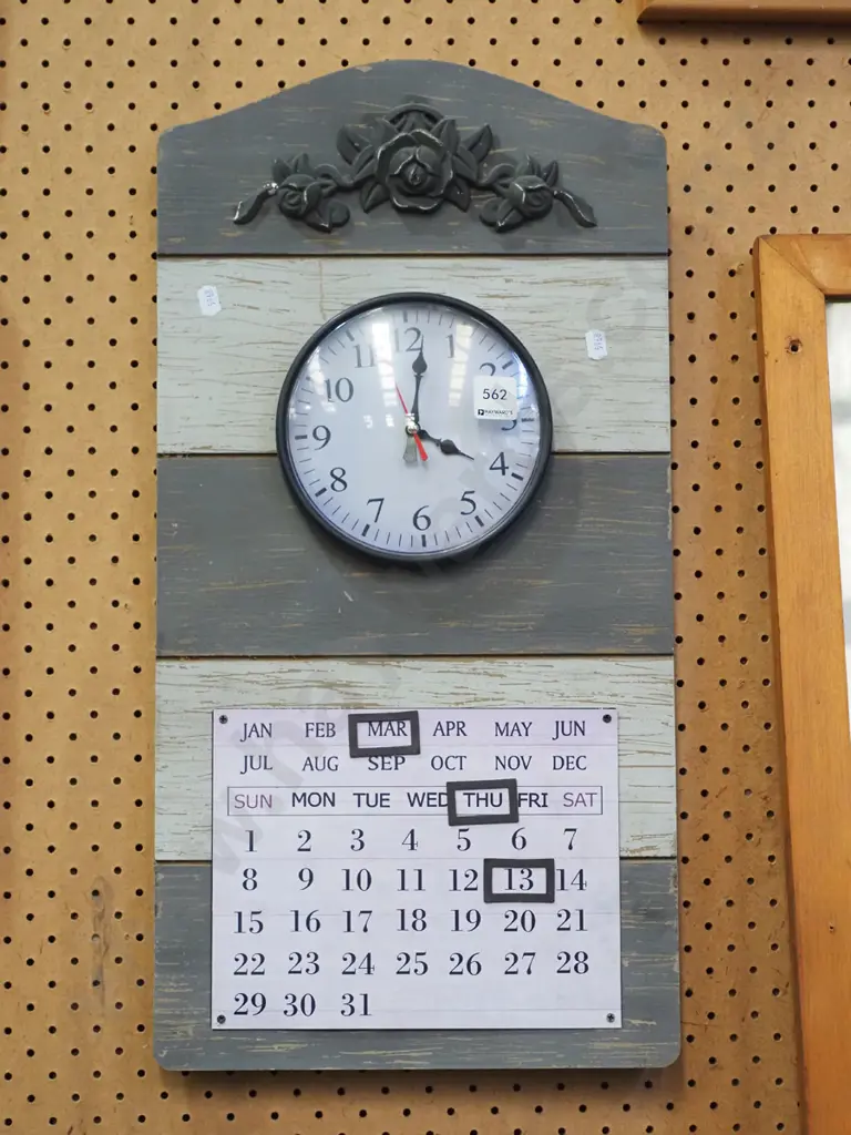 wall mouted wall clock with perpetual calendar Image 1++
