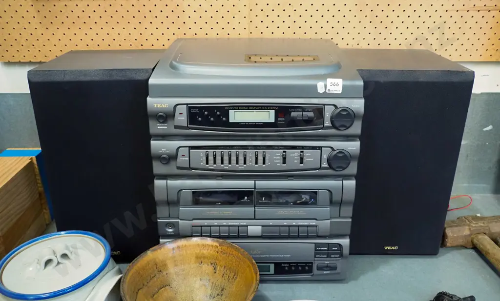 Teac stereo Image 1++