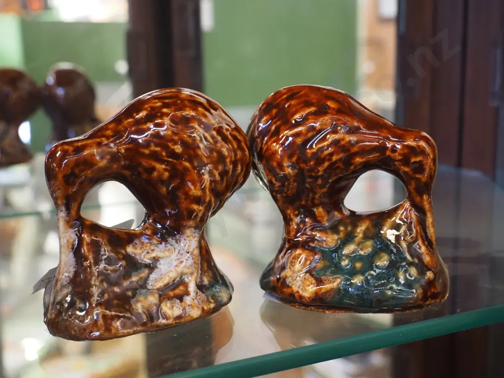 2x ceramic kiwi figurines H-70 Image 1++