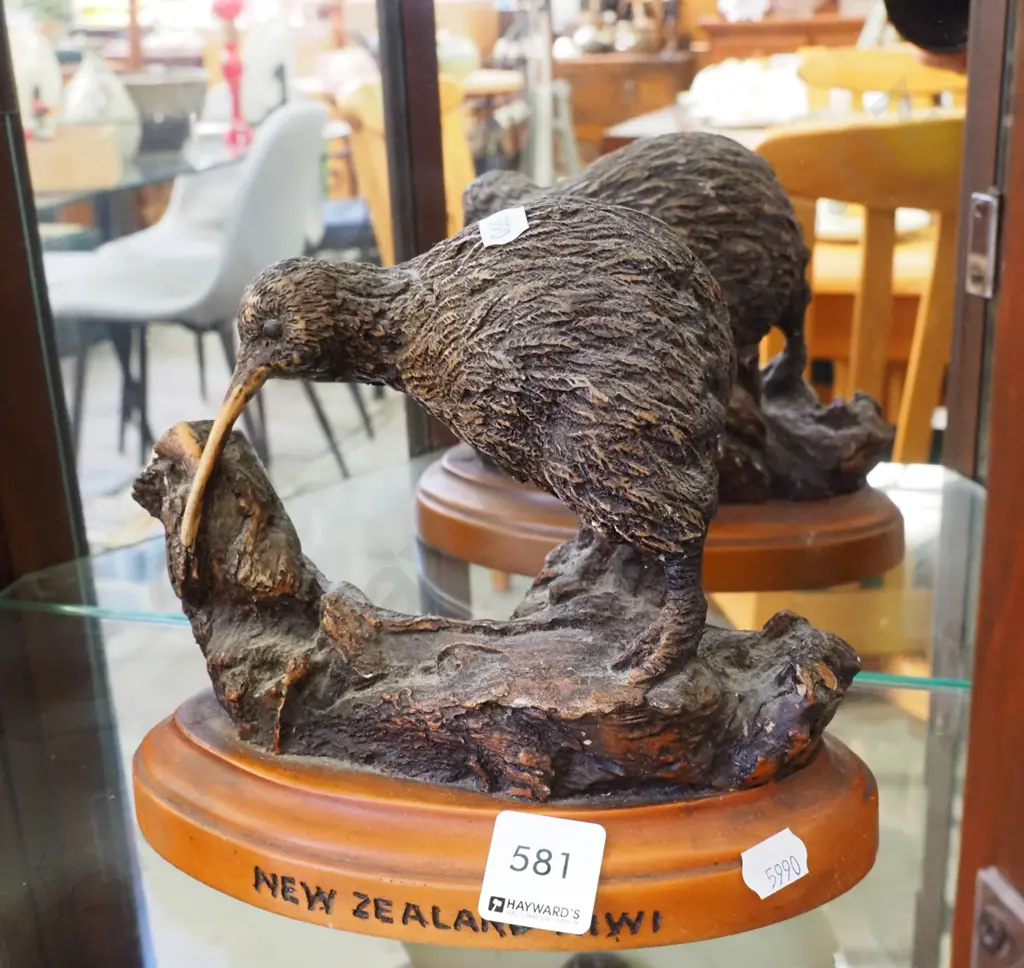 kiwi figurine H-150 Image 1++