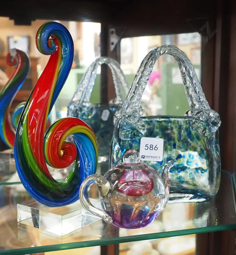 studio glass handbag, tea pot, koru  Image 1++