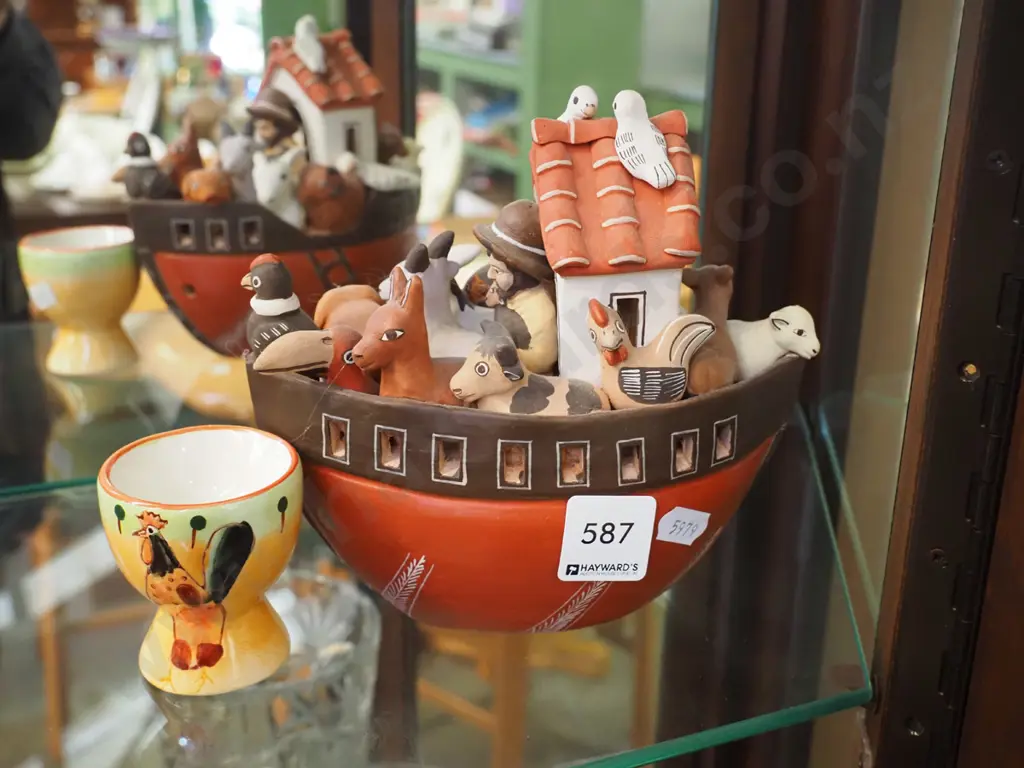 ceramic Noah's ark and an egg cup Image 1++