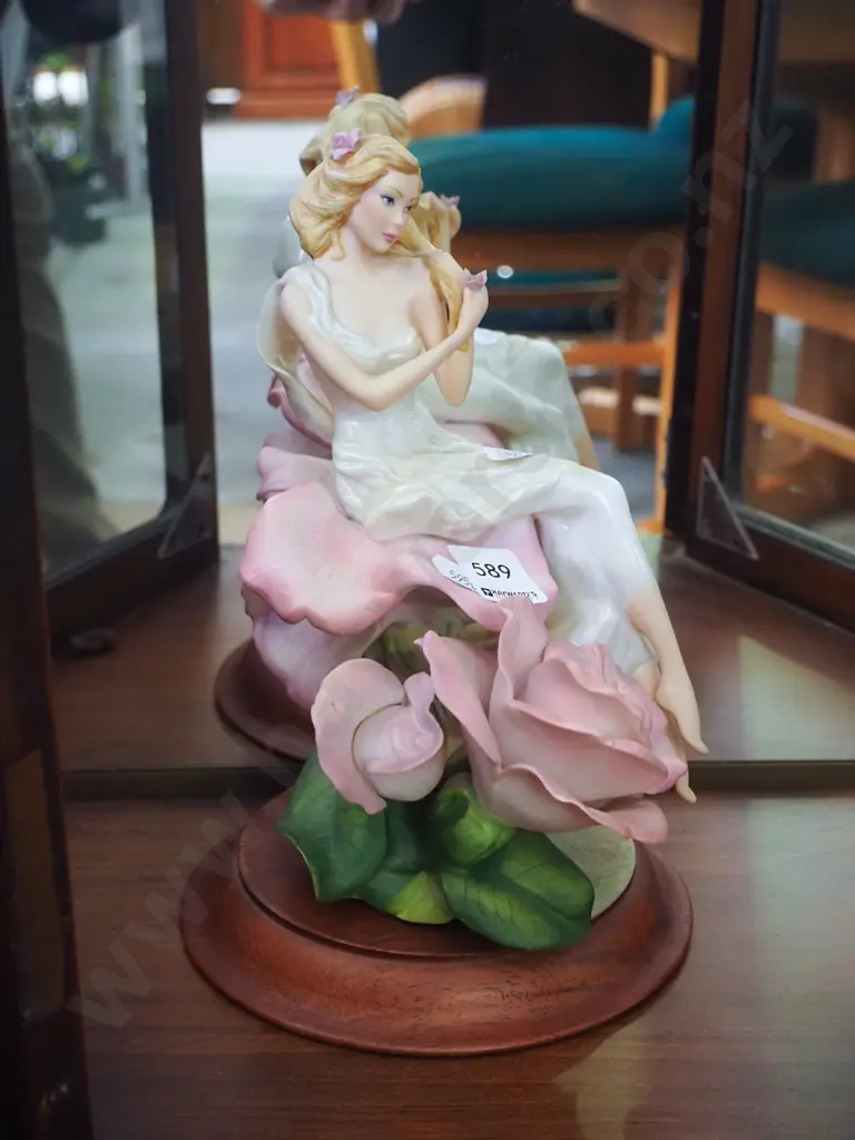 Franklin Mint Lady rose figurine H-260 Image 1++