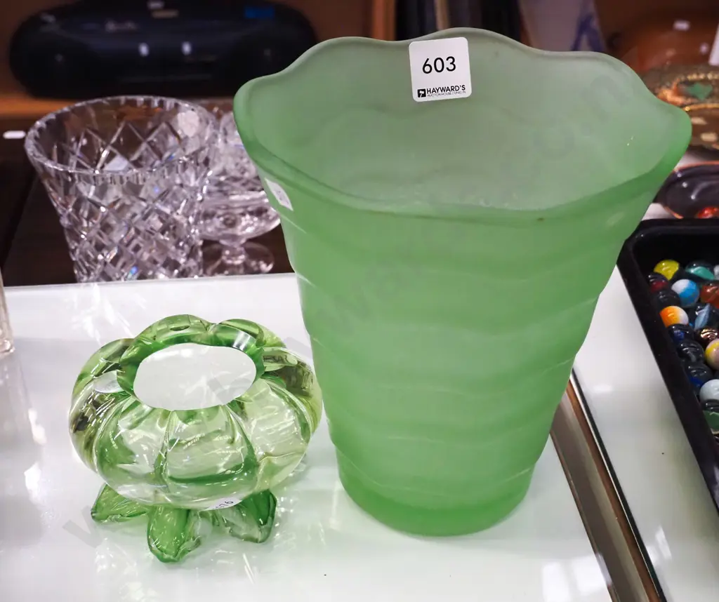 green glass vase, footed bowl, vase H-180 Image 1++