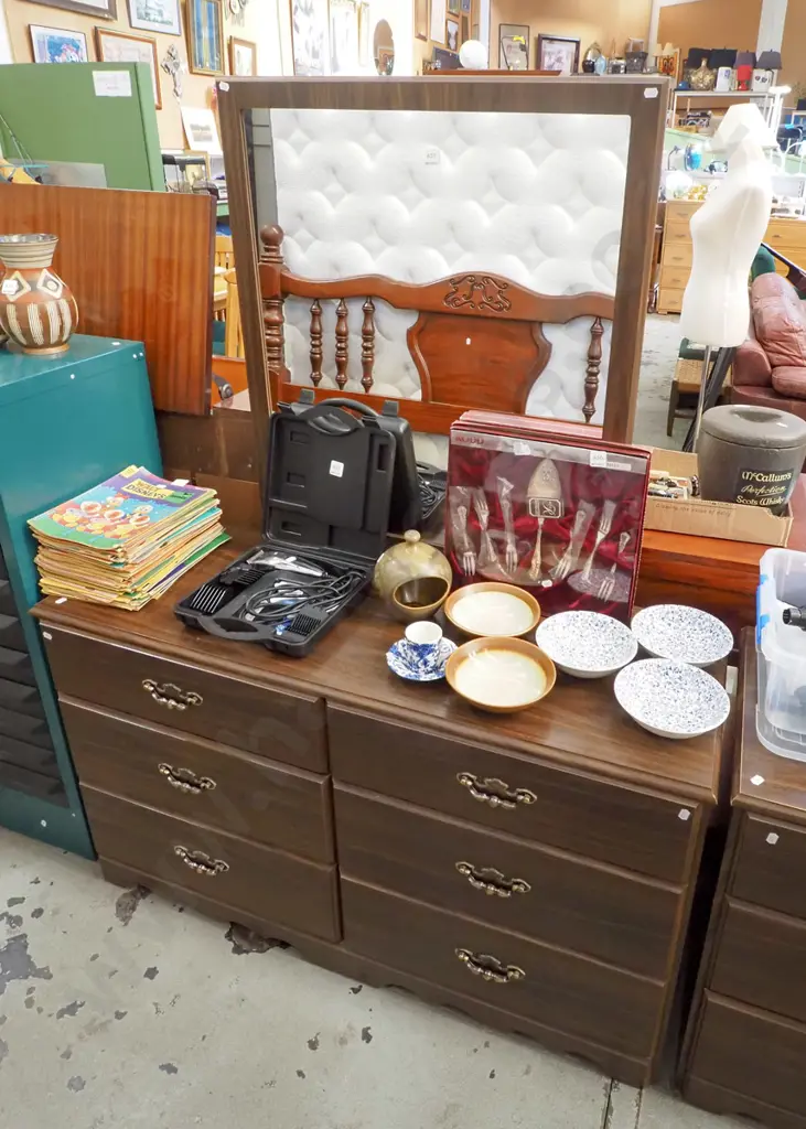 mdf faux wood veneer mirror back dresser H-1490 W-1150 D-400 Image 1++