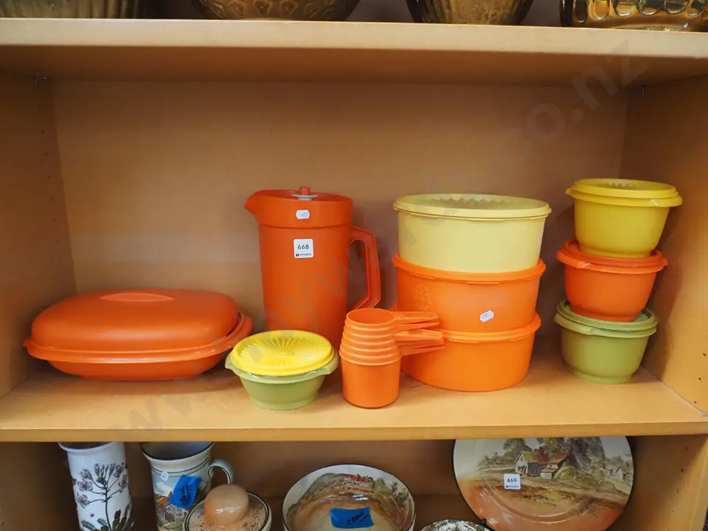 retro Tupperware Image 1++