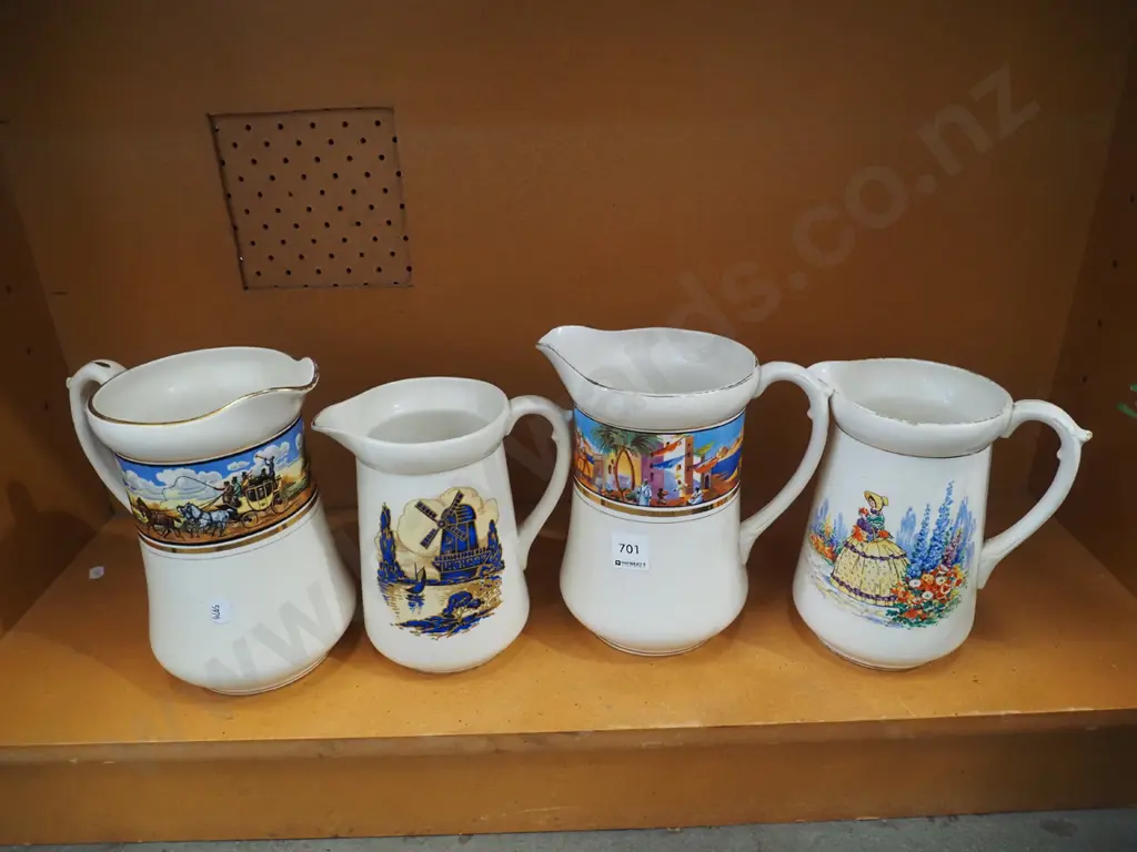 shelf; 4x large ceramic jugs Image 1++
