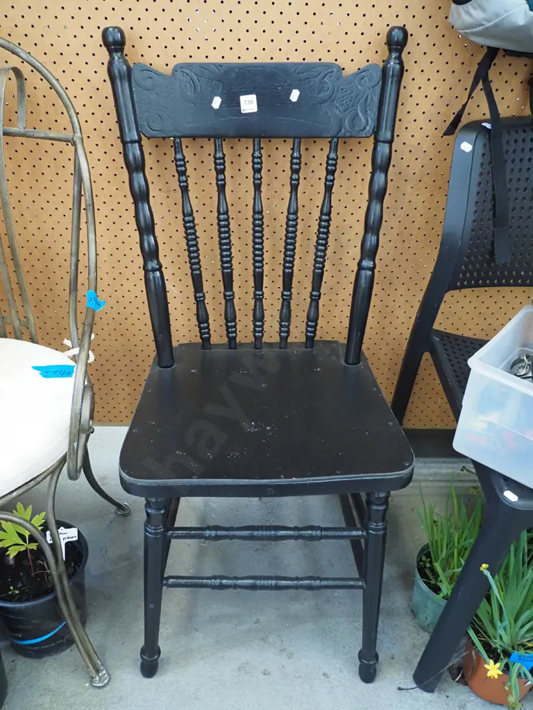 black painted spindle back chair Image 1++