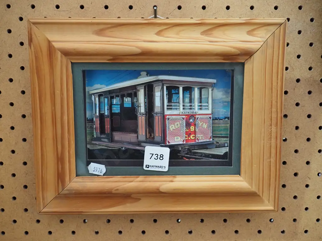 paper cut out - Roslyn tram Image 1++
