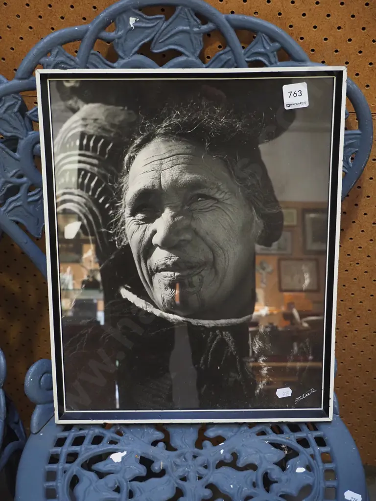 framed photo print - woman Image 1++