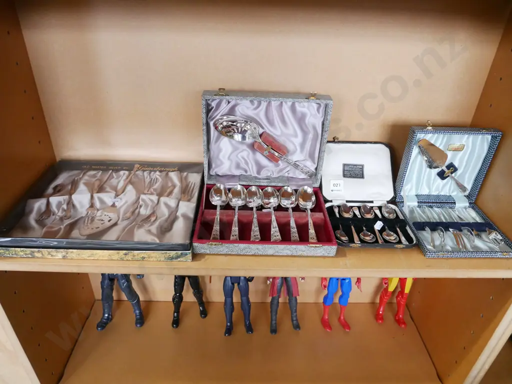 cased cutlery Image 1++