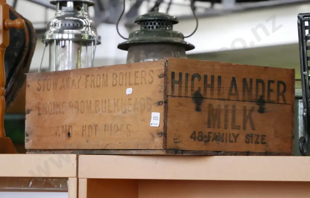 wooden Highlander milk crate Image 1++