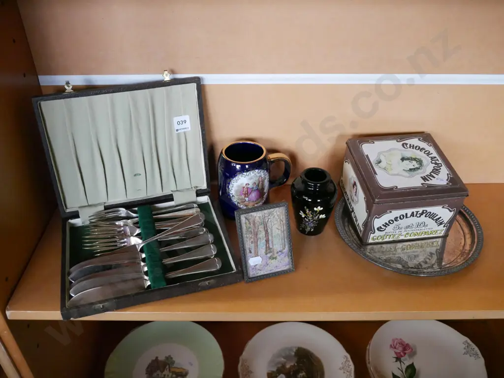 chocolate box, Limoges tankard, cutlery etc Image 1++