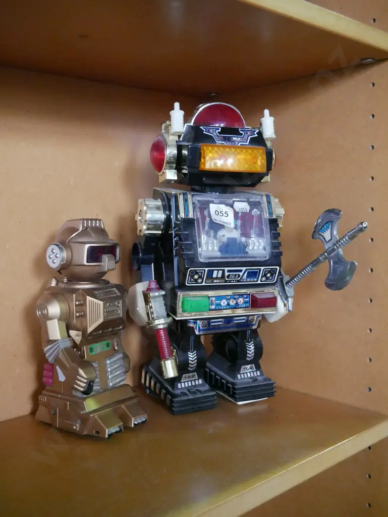 2x 1980s toy robots - As Is No Returns Image 1++