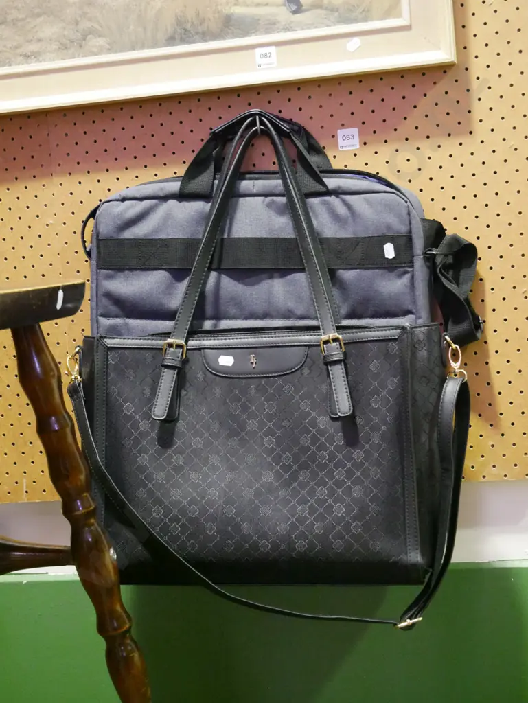 hand bag, laptop bag Image 1++