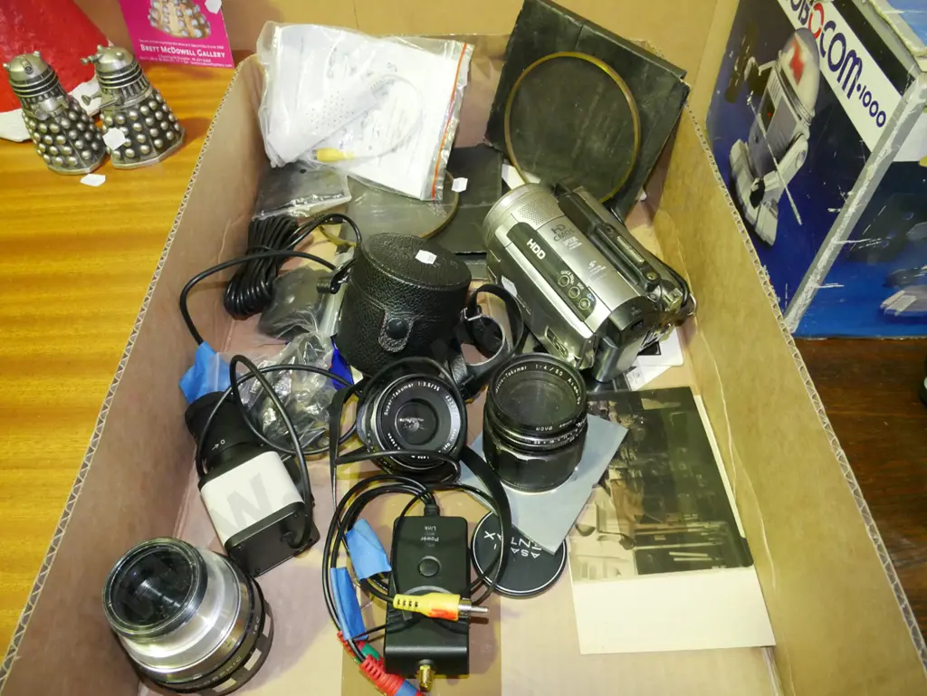 box; camera lenses, negatives, digital camera etc Image 1++