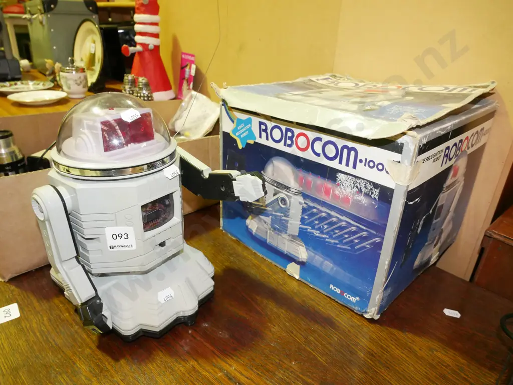 1980s voice recognition Robo-Com robot - As Is No Returns Image 1++