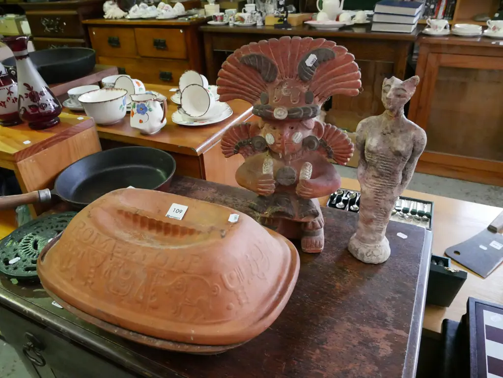 2x South American pottery figurines - damage and repairs, terracotta lidded roasting dish Image 1++