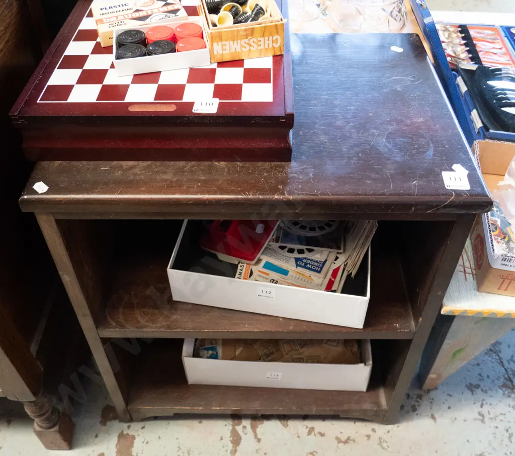 dark stained solid oak end table/bookcase H-620 W-500 D-335 Image 1++