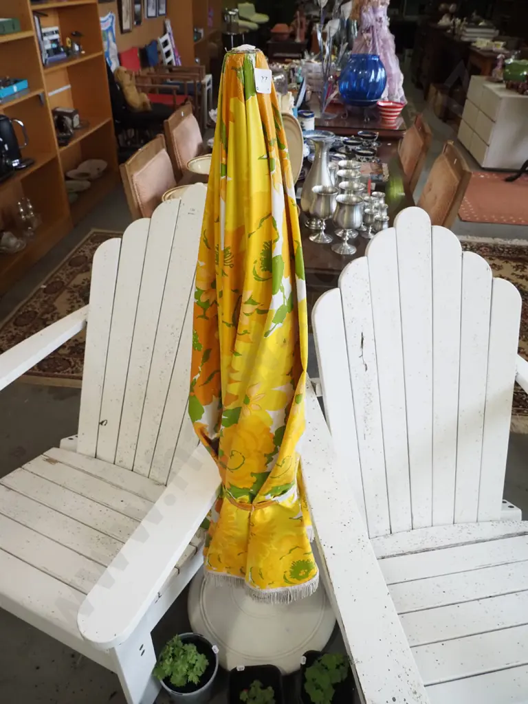 retro sun umbrella and stand Image 1++