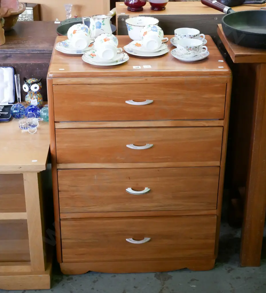 rimu 4 drawer chest H-850 W-630 D-430 Image 1++